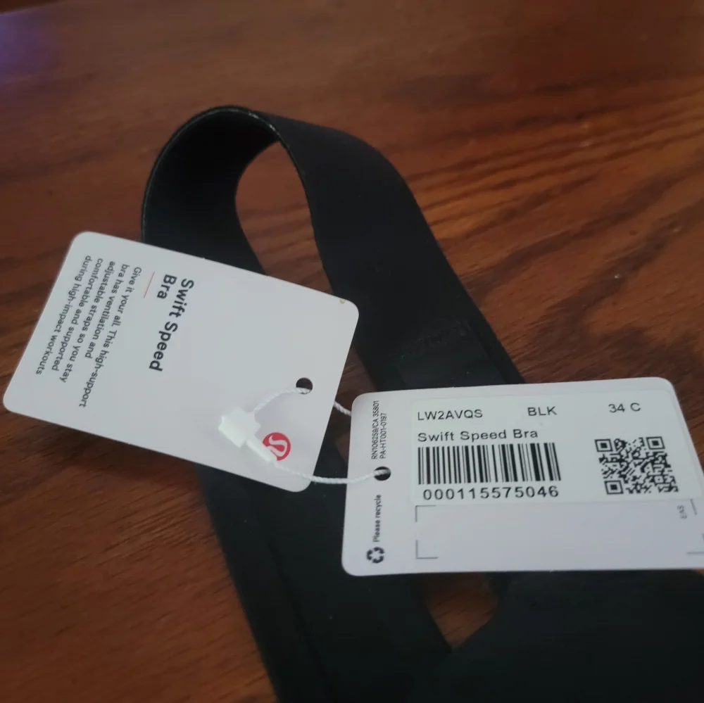 Lulu Lemon bra size 34C - Picture 4 of 5